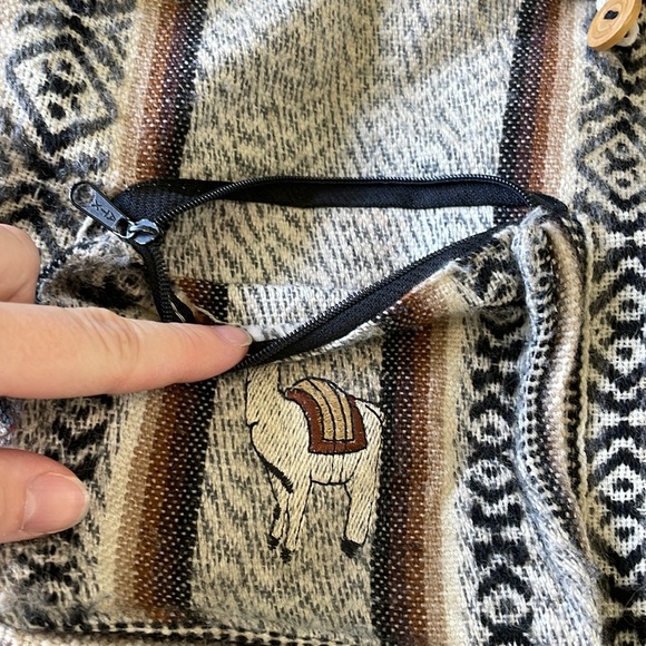 Bolivian Satchel/Sling bag - Picture 2 of 3